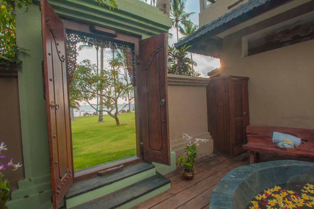 Oceanfront Citakara Sari Villas Candidasa Exterior foto
